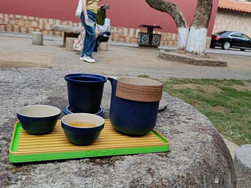 我有茶，你有股事？