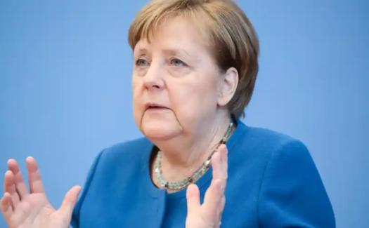 重磅发言引爆国际舆论！默克尔受访直言俄乌冲突或耗满十年才收尾，深耕欧俄博弈十六年