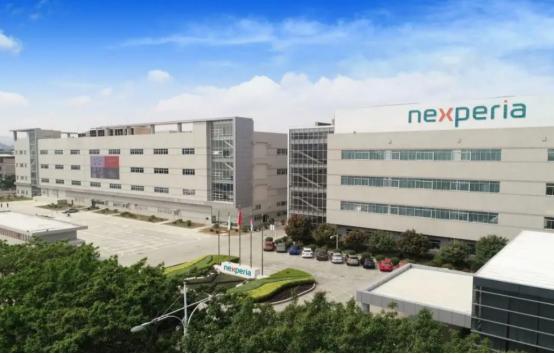 安世半导体案例告诉我们:
以后对外收购兼并企业最好的办法不是将它救活继续经营而是