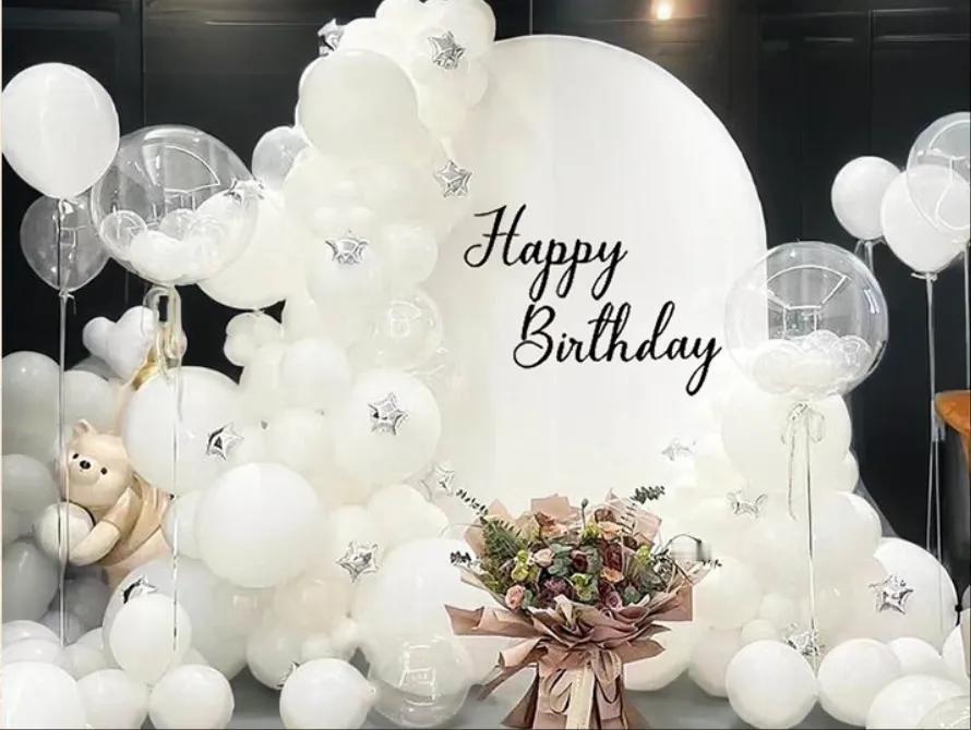 七夕，必须得浪漫一次！

七夕把客厅变浪漫剧场！气球一挂，满室都是粉红泡泡。仪式