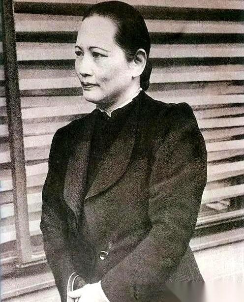 60万美金，1969年。
一笔从天而降的巨额遗产，来自刚刚去世的亲弟弟。
她回了