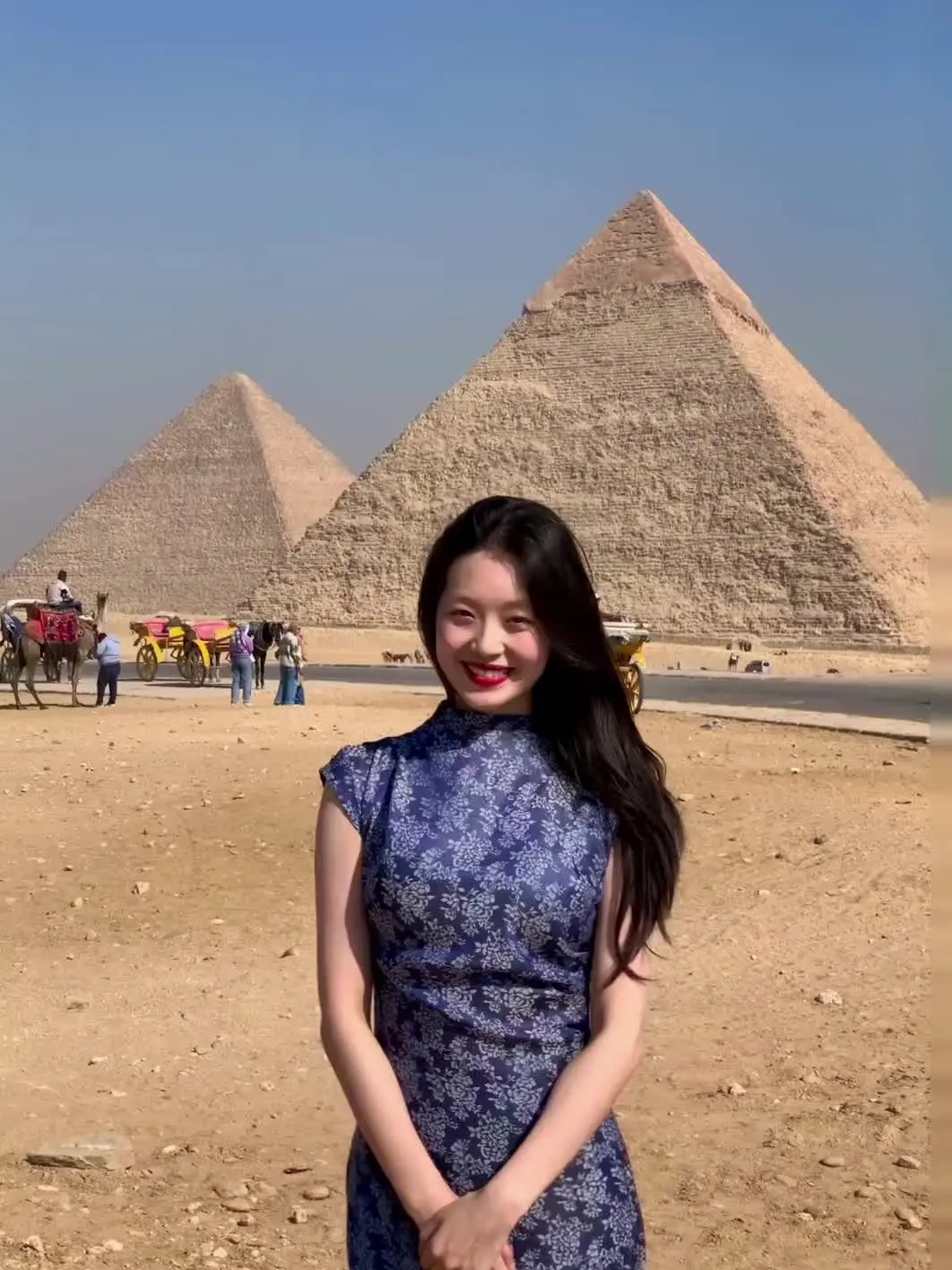 遇见的都是天意 拥有的都是幸运 不完美又何妨 万物皆有裂痕 那是光照进...