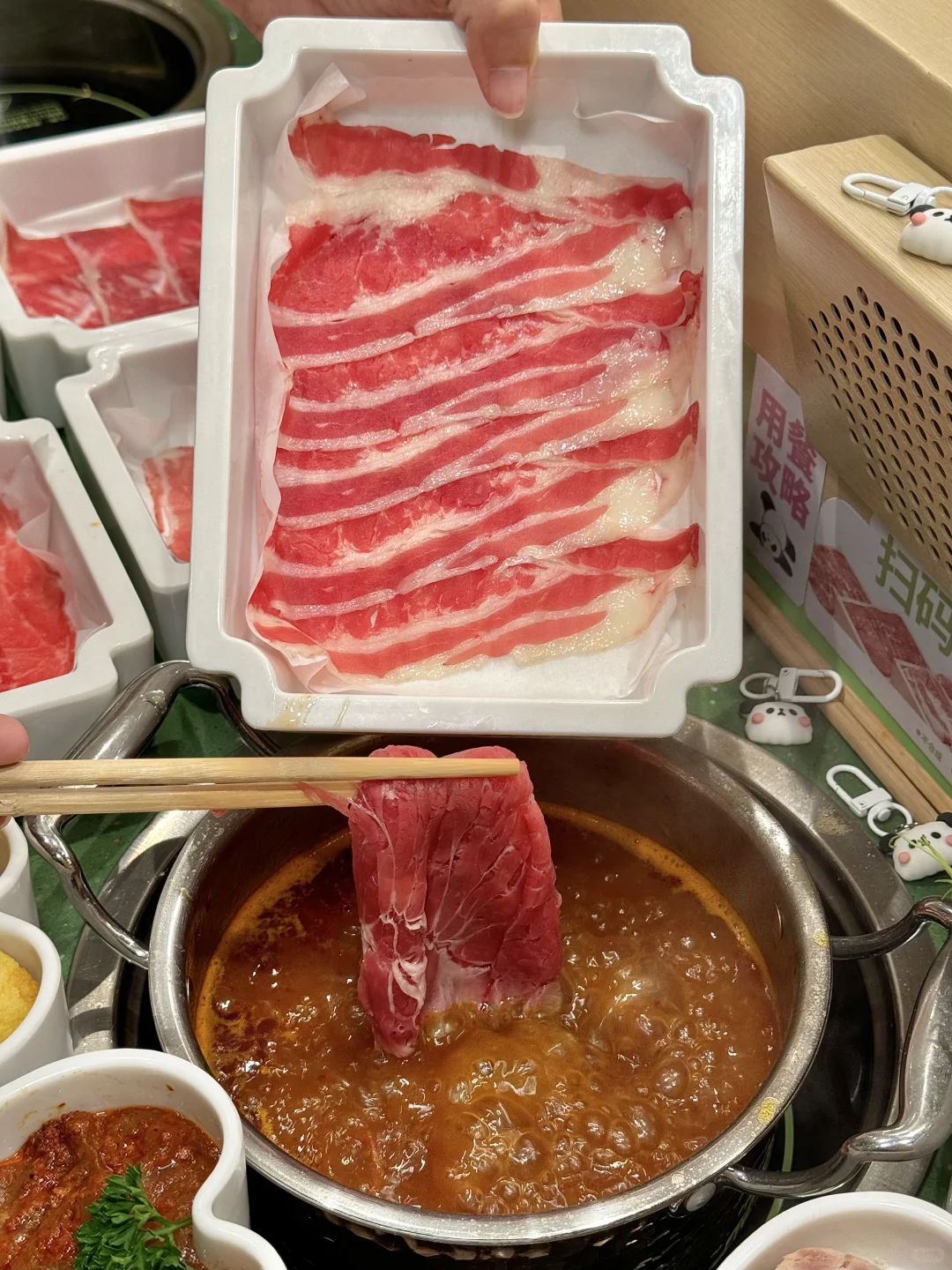 深圳首家！！这才是火锅界的蜜雪冰城吧。。。