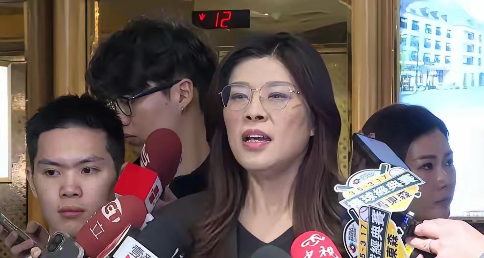 台湾民进党这次被抓包了，露馅了！
 
这事最近在岛内闹得沸沸扬扬，原本遮遮掩掩的