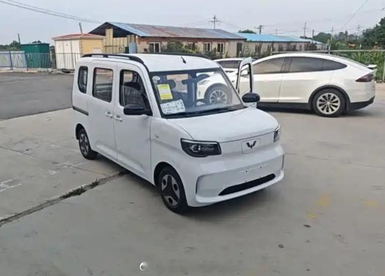 纯电kcar 其实在中国，五菱之光EV续航王——小家伙已经到达305km的水平了
