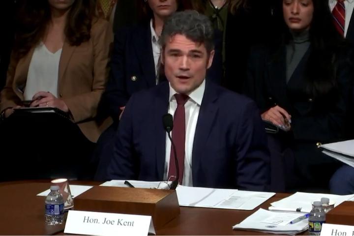 「无法昧着良心支持对伊朗动武」　美国反恐首长肯特开第一枪请辞

美国国家反恐中心