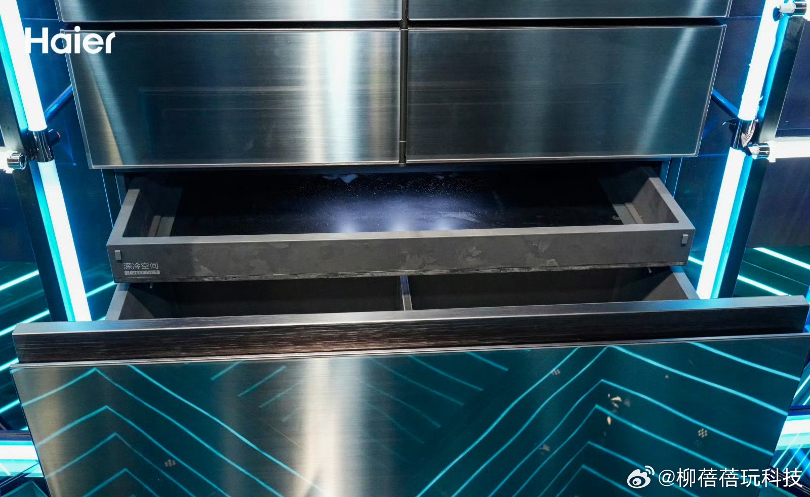 分区多了，防止食物串味，好处还是很多的为什么现在冰箱门越来越多了