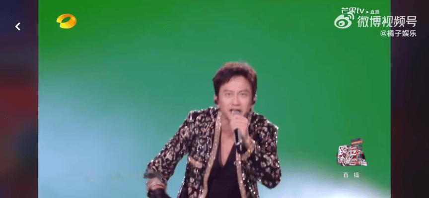 地心引力抓不住邓超地心引力真抓不住邓超！吊威亚飞降舞台超帅，全开麦连唱三首，唱跳
