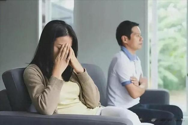 北京，女子发现丈夫给一女大学生4年内转账222.7万，质问丈夫，男人却说只是雇佣