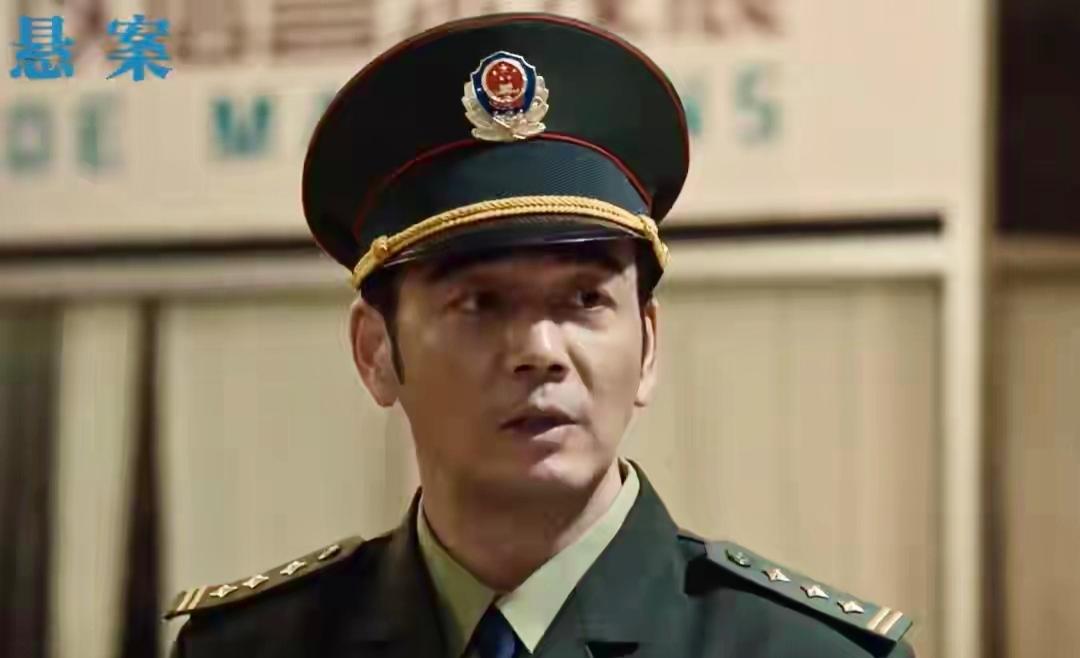 一部《悬案》，导演大胆启用了他饰演核心记者白朗。不少网友直指为“败笔”！甚至有人
