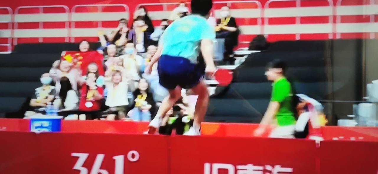 单打，能否会师决赛？
王曼昱—张本美和五五
孙颖莎—早田希娜六四
林诗栋—林昀儒