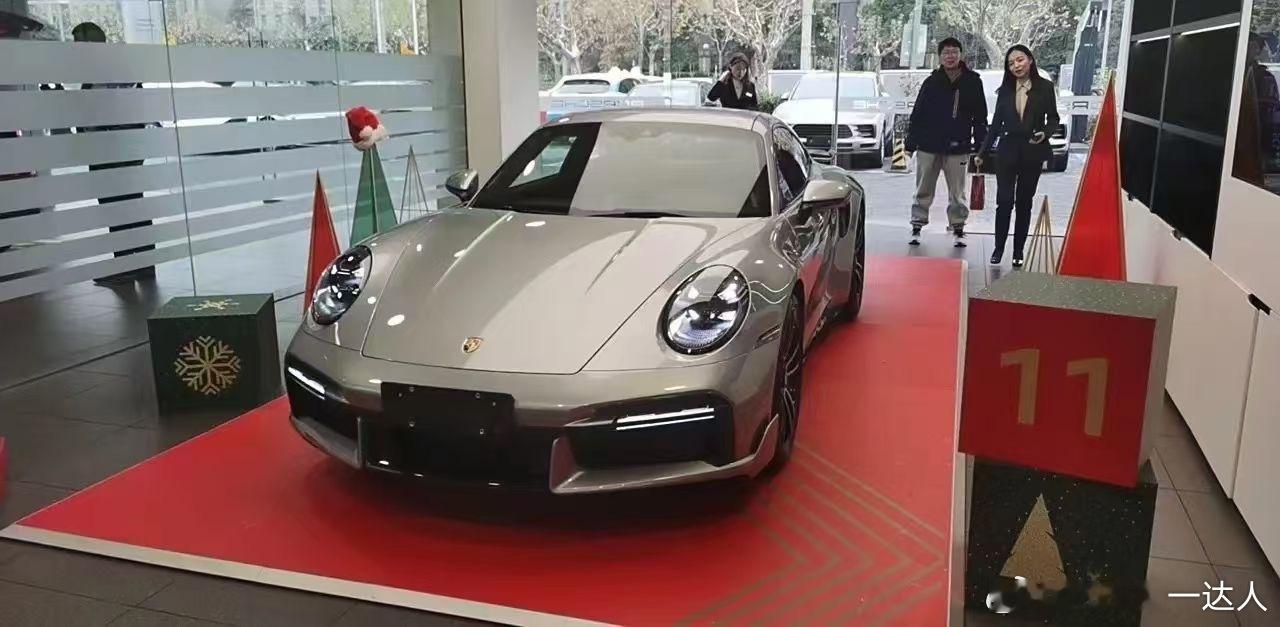 992Turbo S带SD组件稀缺配色 ​​​