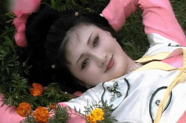 林芳兵这版的杨贵妃应该是最好的杨贵妃吧？明媚娇艳、气度雍容。杨贵妃不是非得有多胖