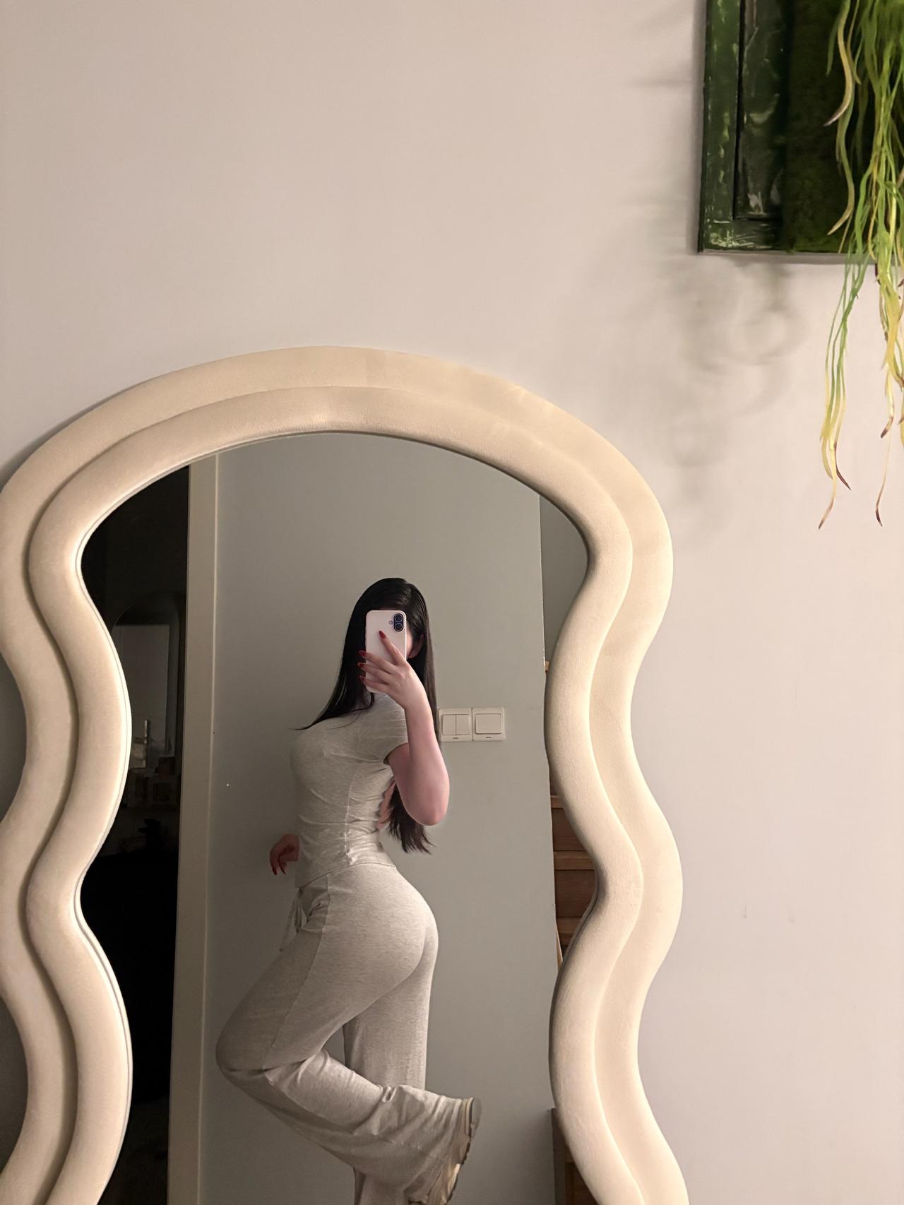 早点睡吧 心理已经很变态了 身体一定要健康