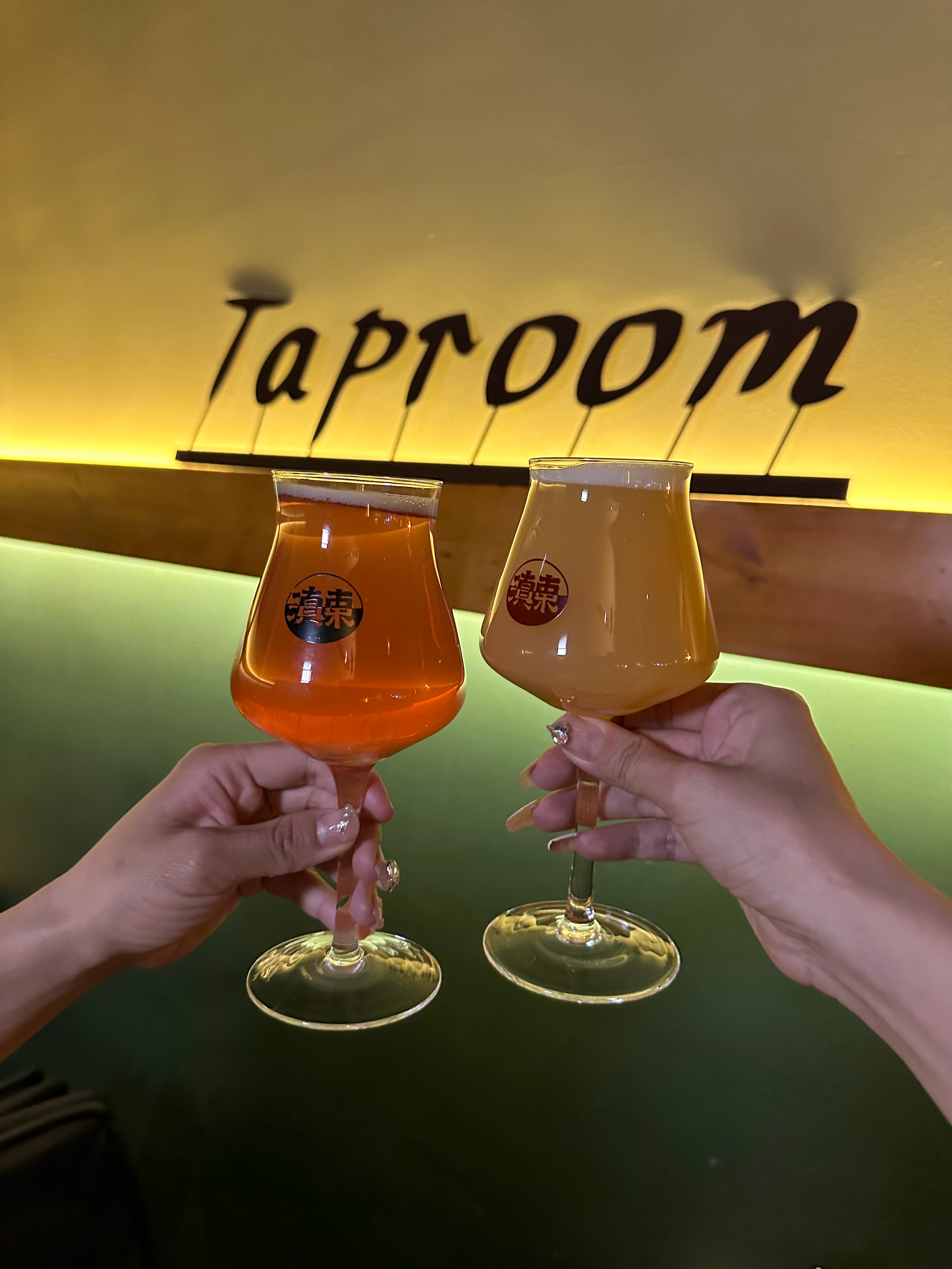 有一说一，这家的  🍸芒果果泥（鸡尾酒）挺好喝，适合我这种菜趴  ​​​