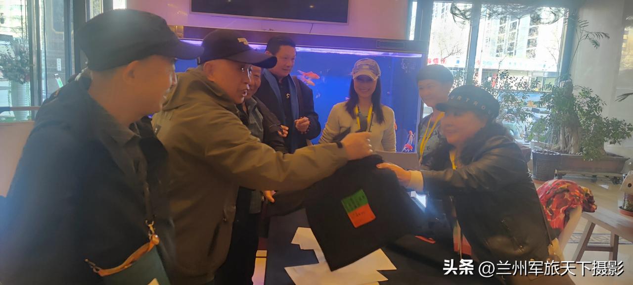2025第二届甘肃现代摄影艺术展览落幕 
——光影定格陇原时代华章
      