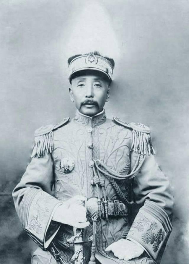 张作霖到底多有钱？1926年成都《民视日报》做过一次统计，71个北洋军阀的私产总