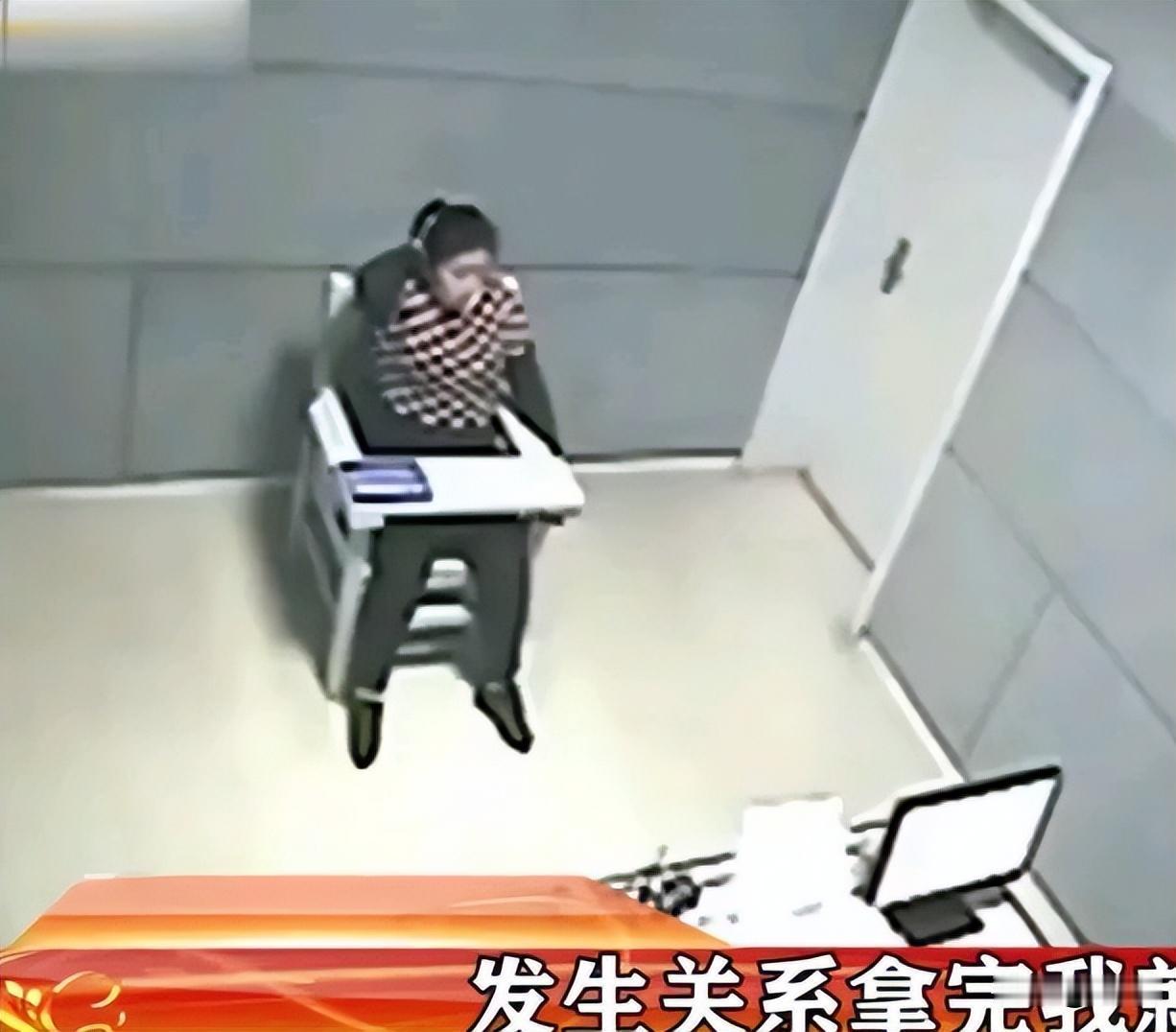 200斤女子强行发生关系，60岁大爷无奈直言：她力气太大，我根本推不动。

20