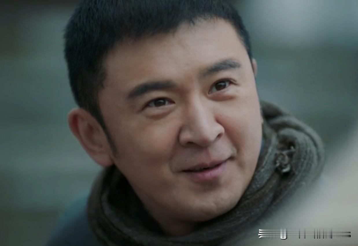 把《风筝》中郑耀先和上线老陆的关系和《隐锋》中李亨和上线老于的关系放到一起，两部