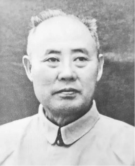 虽然有一些怀疑，但傅作义怎么也不敢想象，自己的女儿傅冬菊会是共产党！于是，在一次