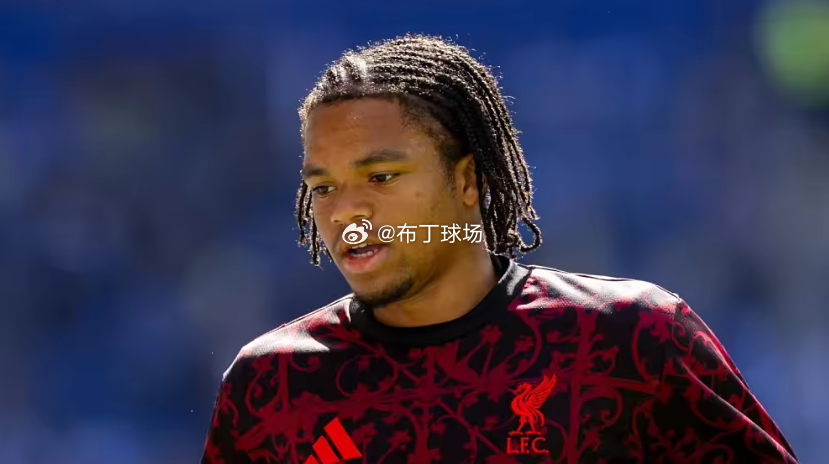 英格兰队新增4名陪练球员：恩古莫哈领衔，最后一席待定英格兰队新增4名陪练球员的消