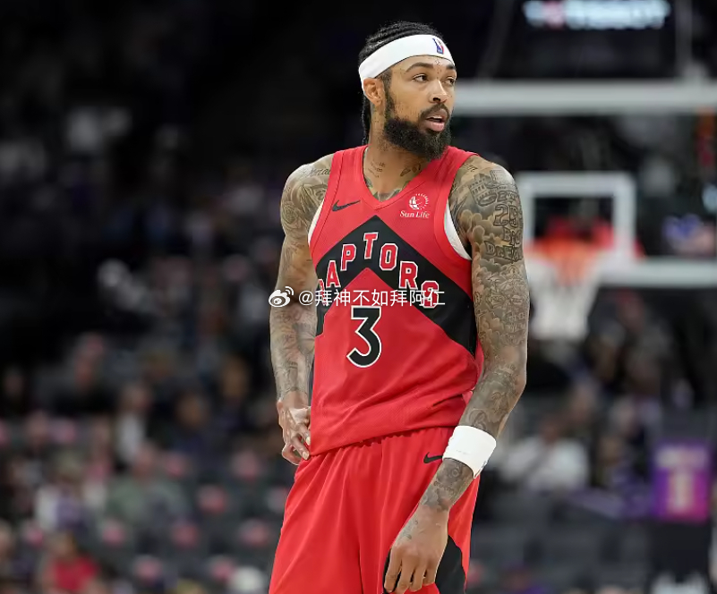 NBA常规赛，菲尼克斯太阳在主场以120-98的比分战胜多伦多猛龙。此役，英格拉