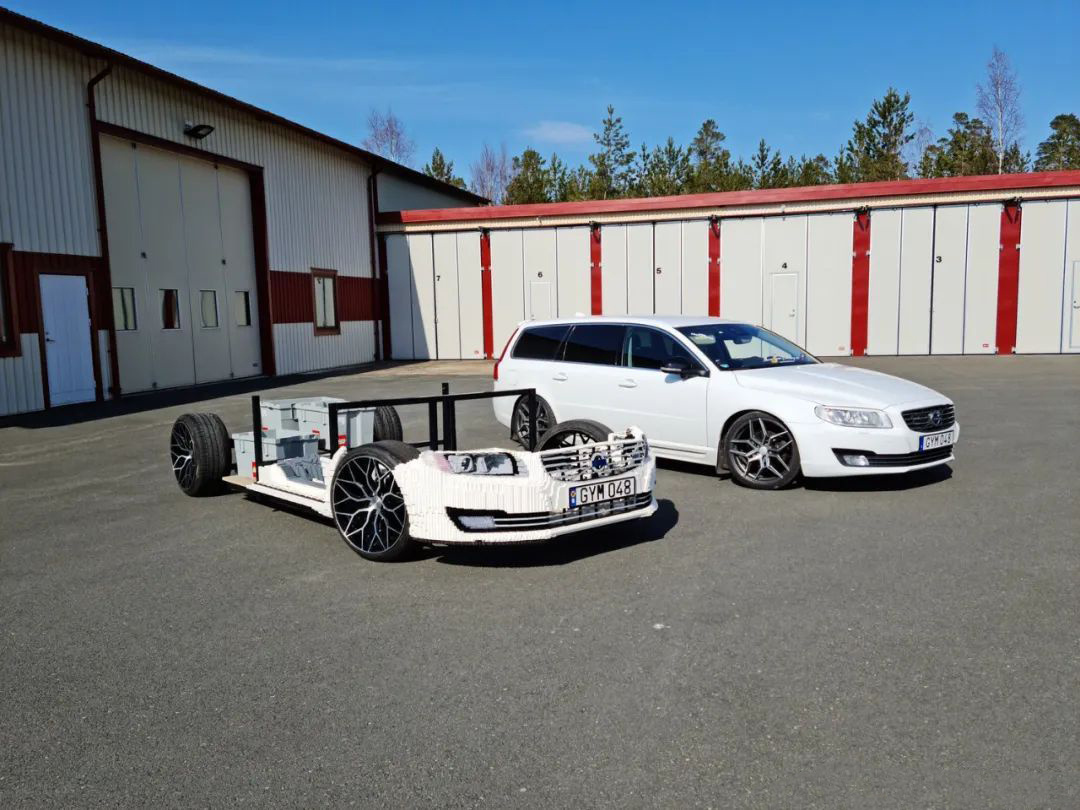 乐高拼沃尔沃 瑞典乐高大师赛季一冠军得主David Gustafsson的作品，