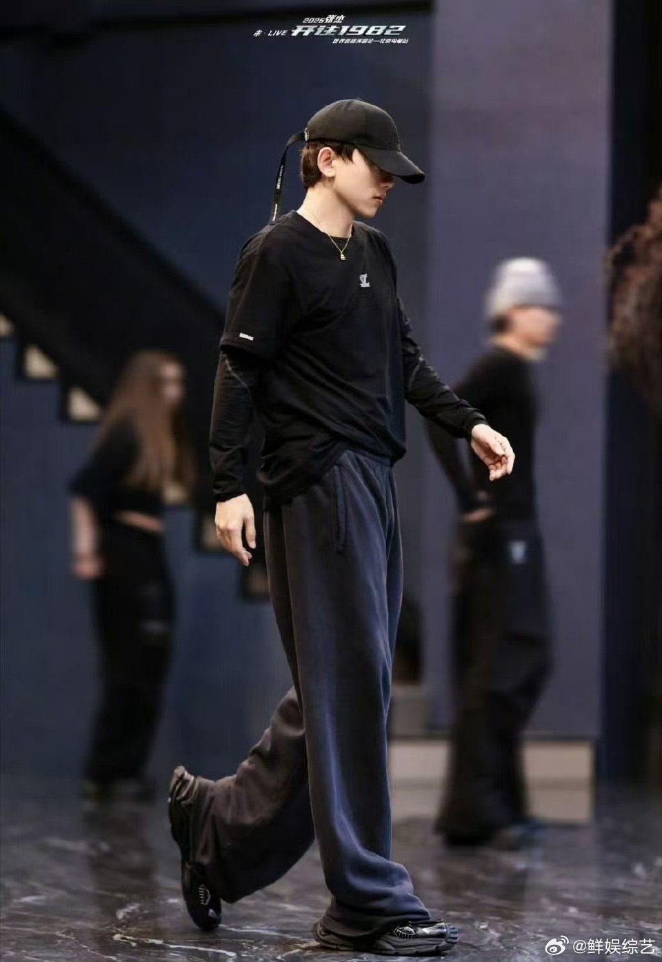 张杰火车开进鸟巢了 张杰未live巡回演唱会张杰演唱会又创名场面，火车开进鸟巢，