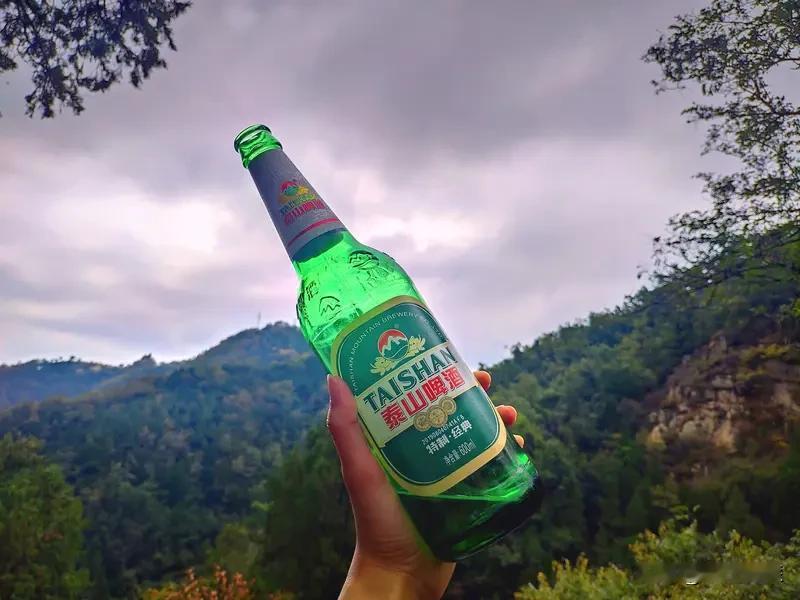 泰山啤酒曾经历破产重整，它能不能翻身还真不好说。从好的方面看，重整后企业往往能甩