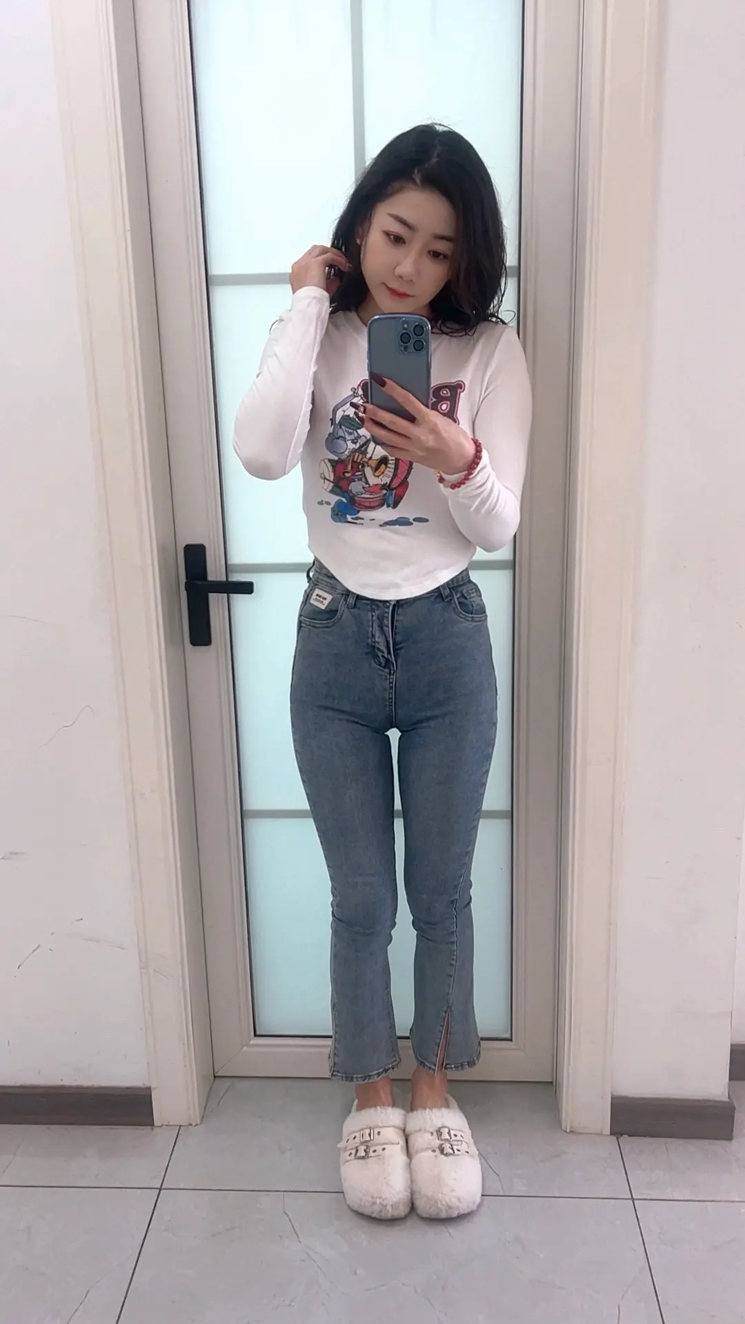 很多人问我现在过得幸不幸福，我不想用幸福来形容，只能说我现在过得很自由...