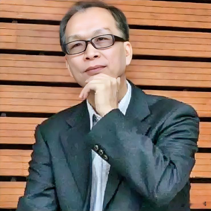 音乐人李子恒
  李子恒，1957年出生于福建省金门县琼林，16岁孤身前往台湾奋