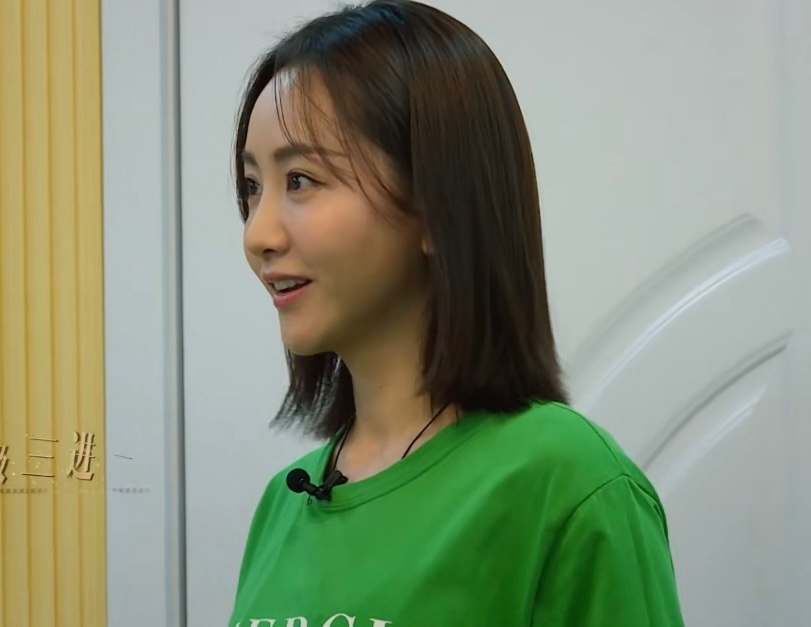 小蓉姐妳素一个萌萌的🍏绿苹果 