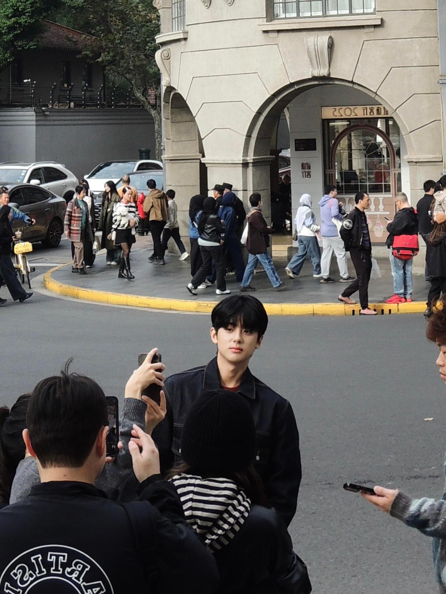 路人视角的金珉奎太帅啦