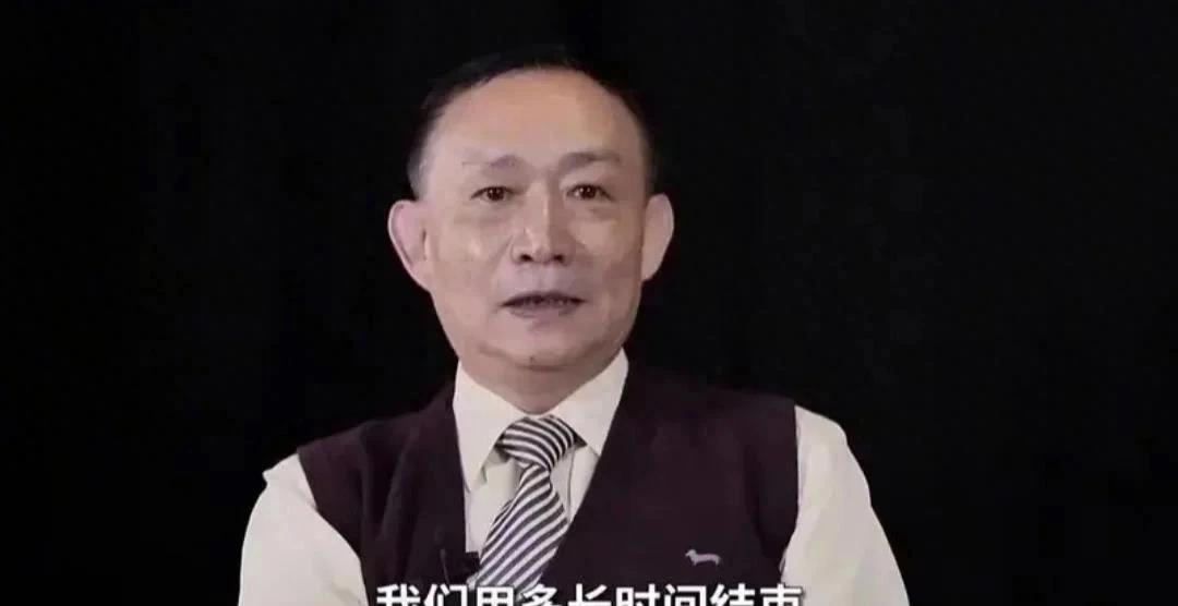 著名经济学家卢麒元曾说道：家族和个人垄断资源是当前社会最大的障碍，削藩均田迫在眉