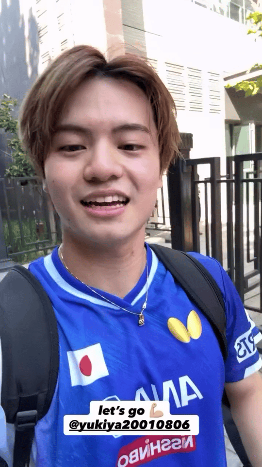 这边雨天变晴天那边有人看到儒儒输球后在场馆外玉玉[允悲] ​​​