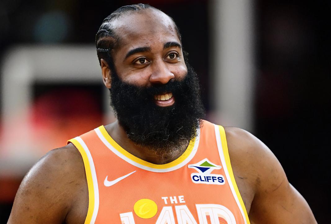 米切尔：登哥，这ESPN这次预测骑士对阵热火胜率高达69.7%，比上次还高，你慌