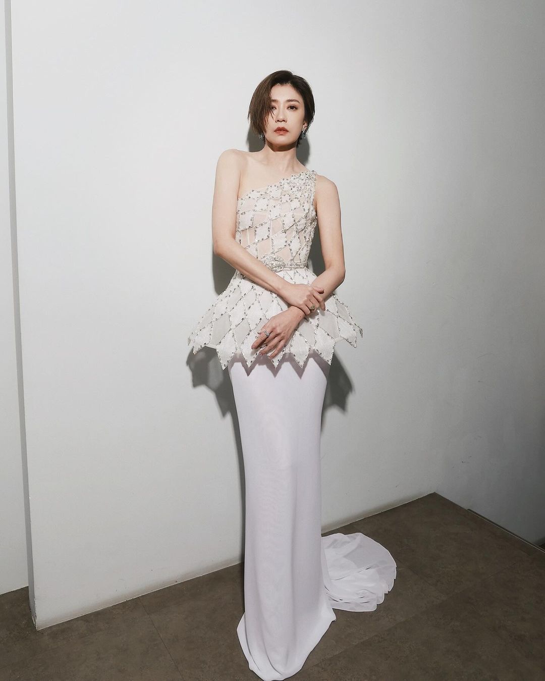 贾静雯#金钟奖#颁奖典礼造型🪶👗：PHAN HUY💎：Tiffany👠：
