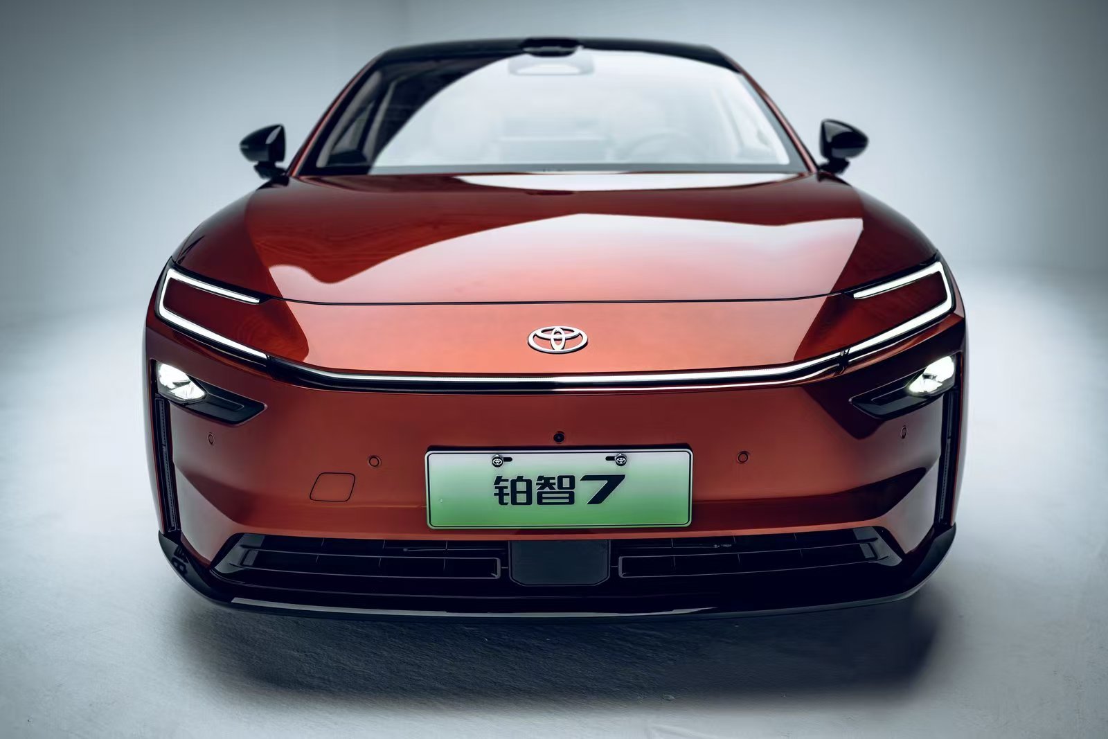 小米官微预祝铂智7上市成功看到丰田铂智7和小米的互动，说明这次丰田真的变了，而且