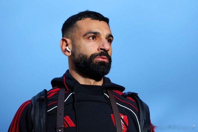 奥恩斯坦透露萨拉赫预计将落选利物浦对阵国际米兰的欧冠大名单。目前尚未最终确定，这