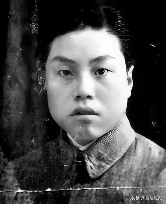 迟到61年的归队：没有后代、没有照片，他把名字藏在吴石将军的影子里
 
他叫王正