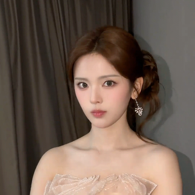 震撼。。。。震撼….骄阳似我太好看了…...就是赵今麦把聂曦光的善良诠释的太好了