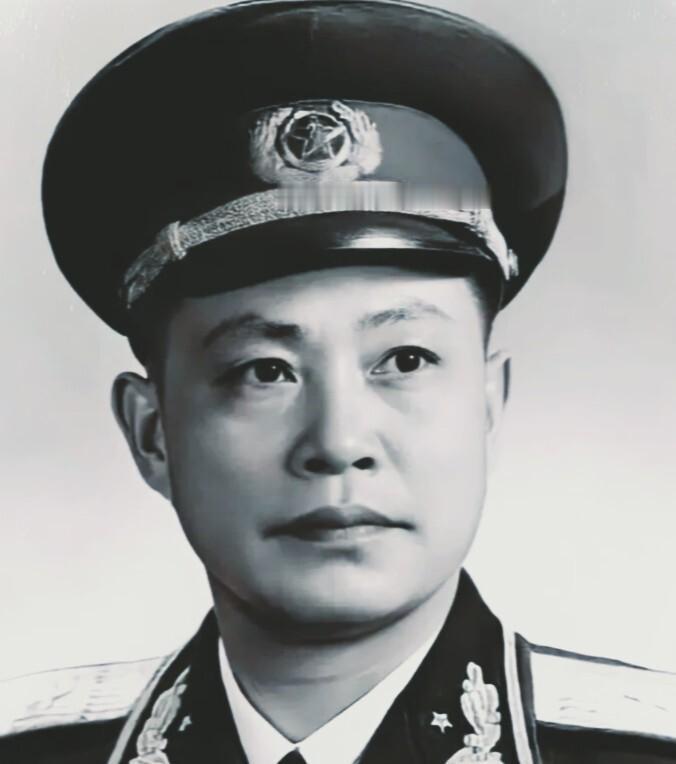 1938年，500日军屠村后沿山沟撤退，25岁团长率部狂奔25公里设伏，一夜全歼