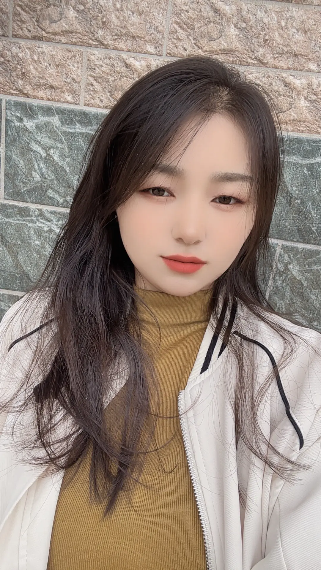 嘴上说着要图钱真正收到钱那一刻永远不是开心，而是怎么想方设法回馈给对方...