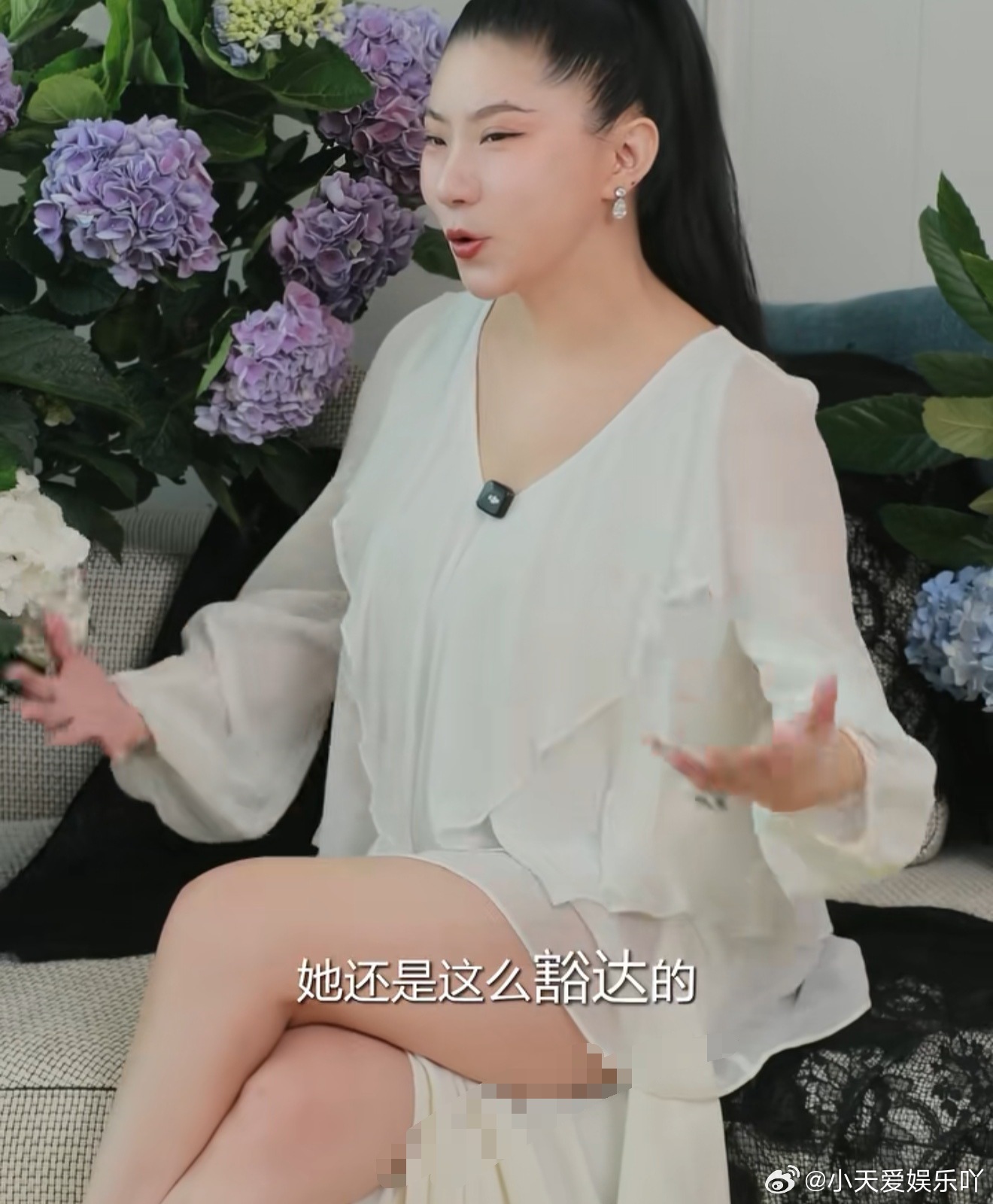 助理问Coco：“最近夏美的争议很大，你怎么看？”Coco：“英雄莫问出处，只要