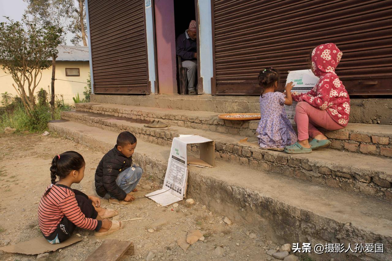 今天住在奇特旺森林，到附近村子拍到了这张照片