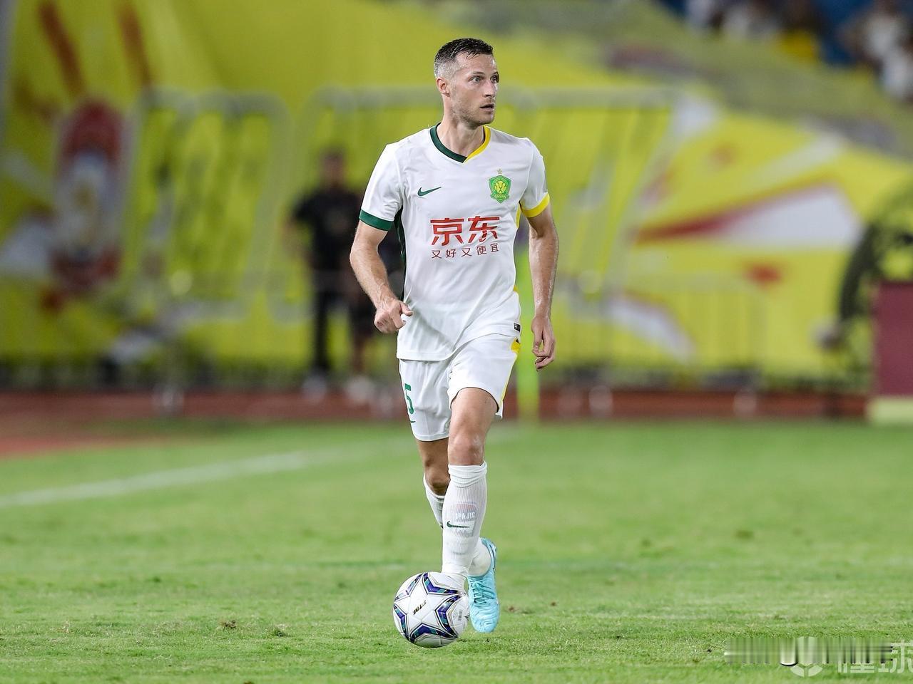 斯帕伊奇将以第六外援身份留国安…之前国安队认为斯帕伊奇的恢复情况还达不到比赛的要
