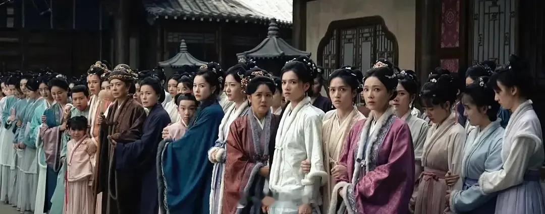 一眼望去，女主真的太一般了[思考] ​​​