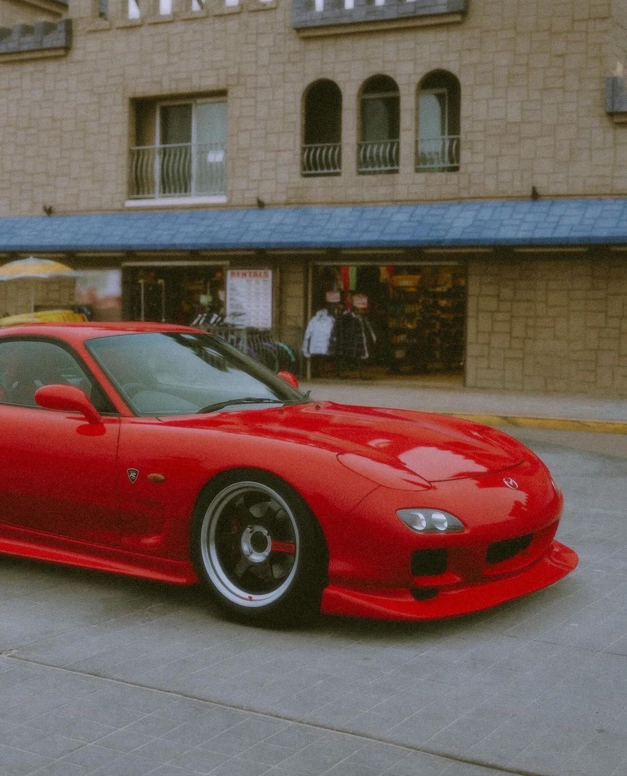“逝去的工业理想艺术-转子rx7”
