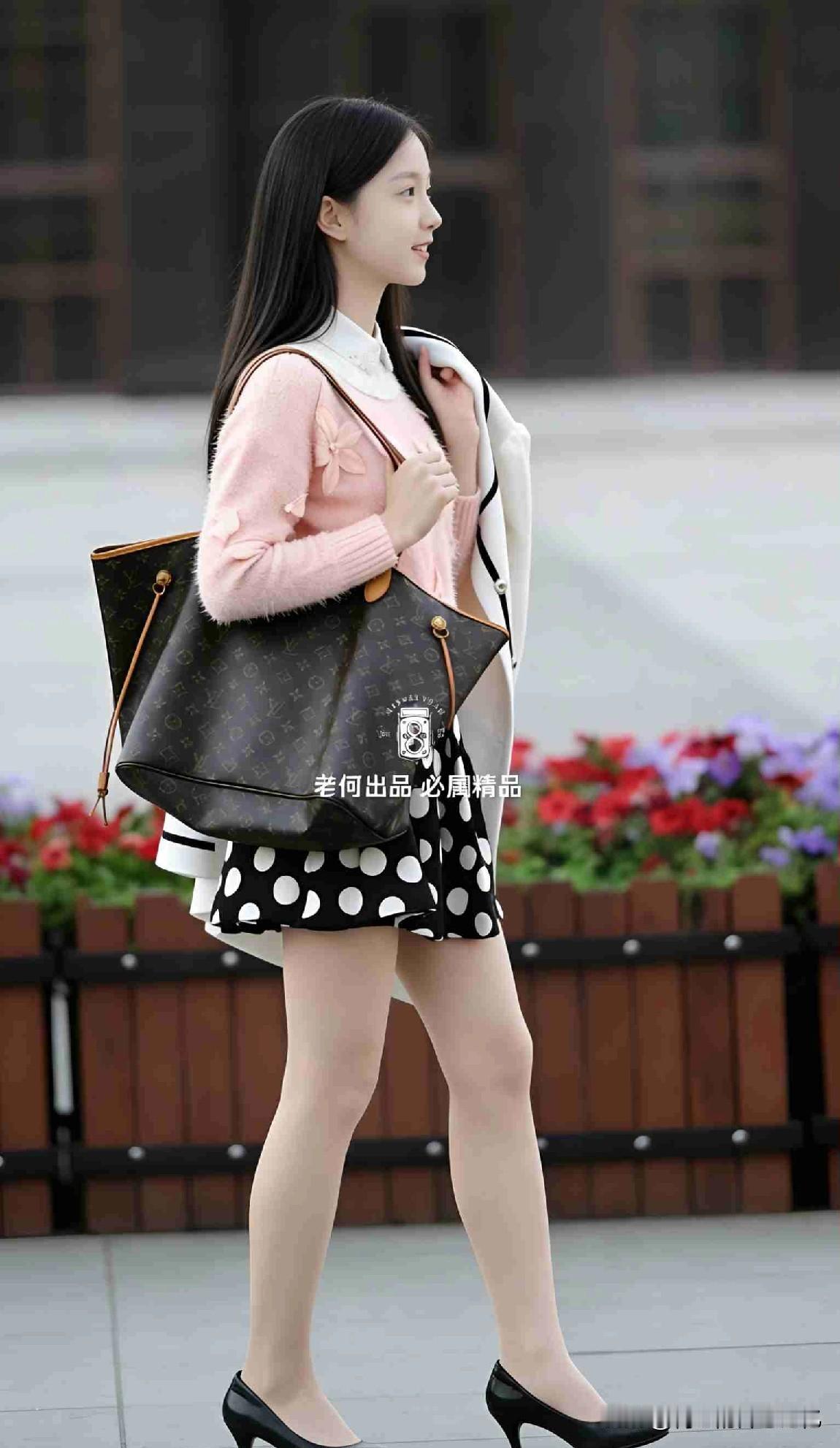 我的今日状态：💪🏻充满干劲
我这里的天气：☀️晴天
带着这份💪充满干劲的精