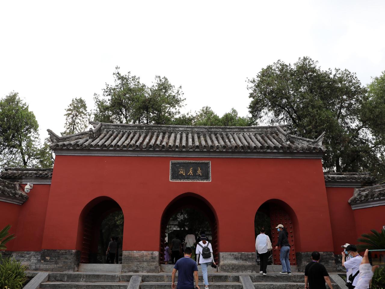 🔰南阳卧龙岗扩建升级之后，为何会出现客流回落？

✨卧龙岗文化园依托南阳武侯祠